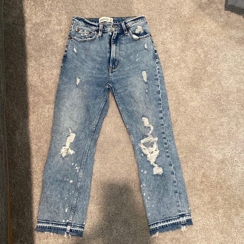 Women’s Abercrombie Jeans 25